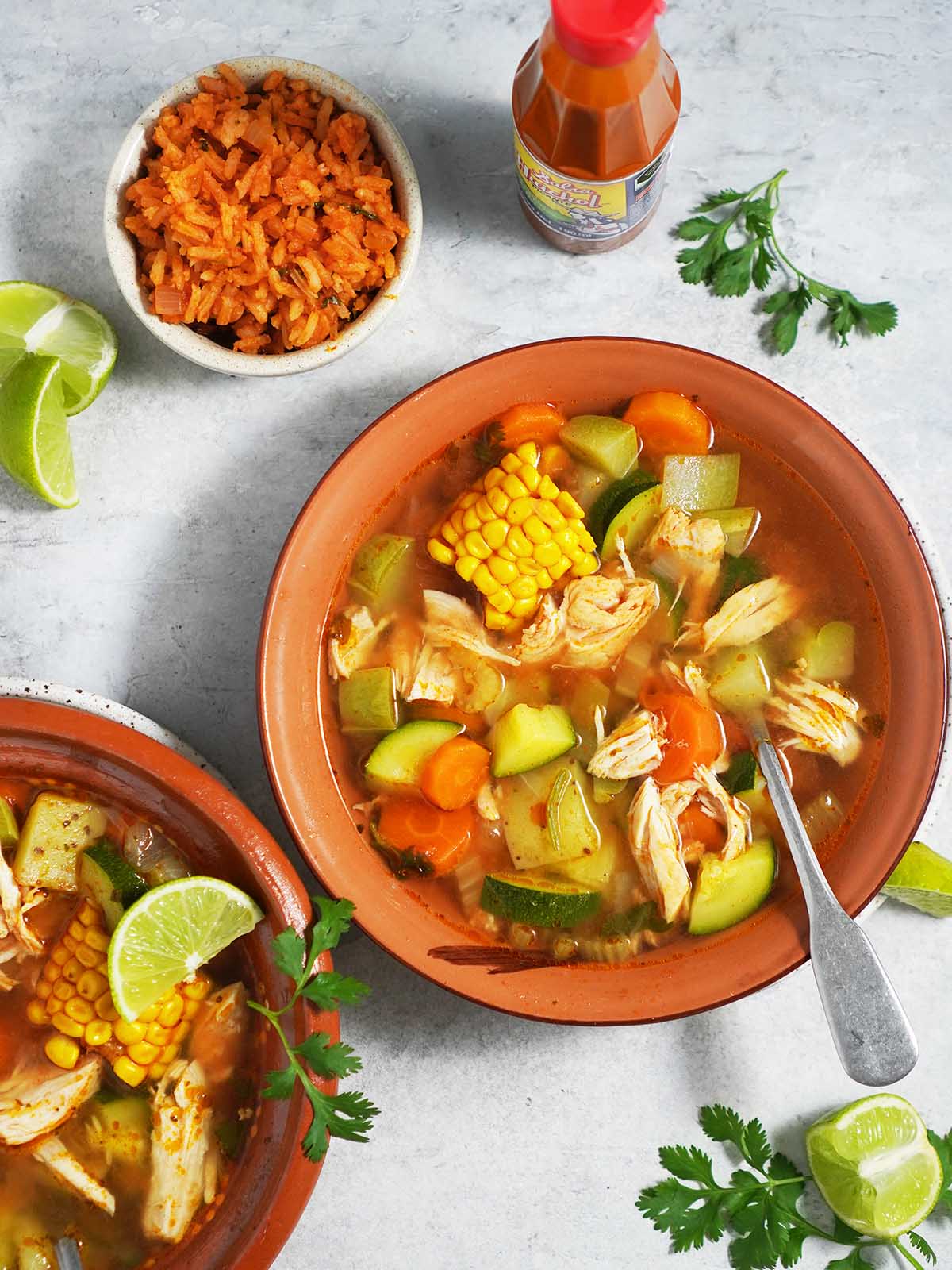 Caldo de Pollo