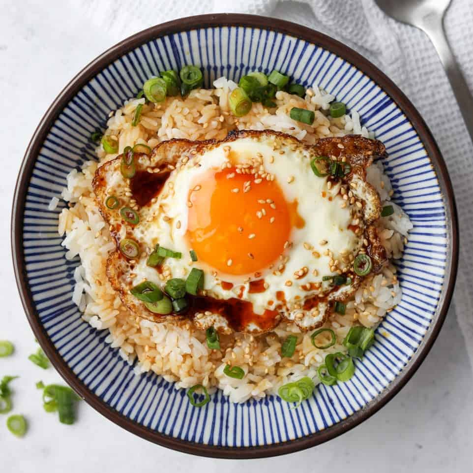 10-Minute Easy Korean Egg Rice (Gyeran Bap)