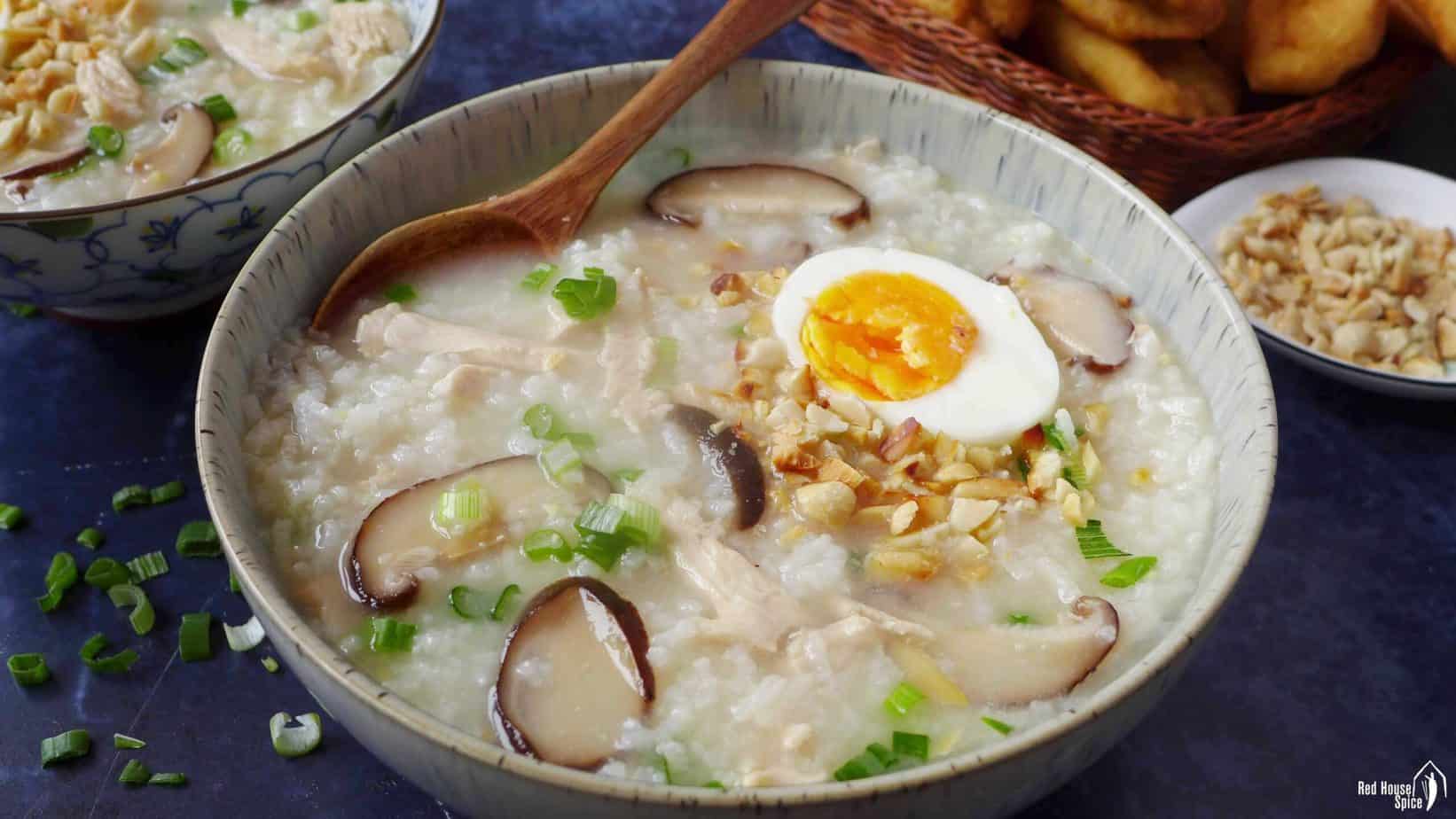 Easy Congee with Chicken & Mushroom