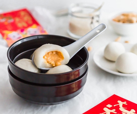Peanut Tang Yuan (Glutinous Rice Balls)
